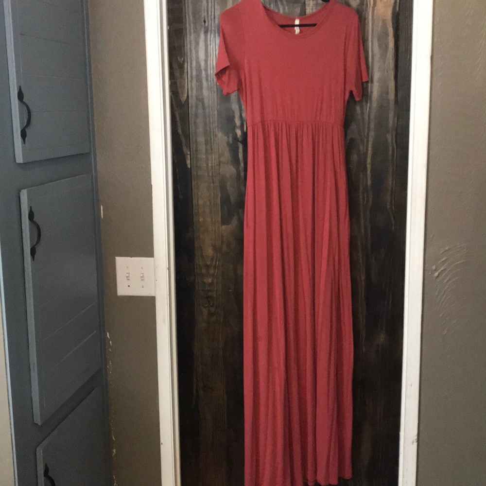 Maxi dress w pockets